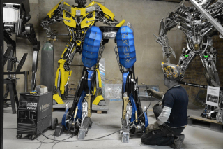 Sebastian Kucharski - popkulturowe rzeźby ze złomu