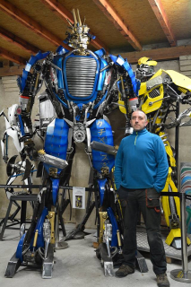 Sebastian Kucharski - popkulturowe rzeźby ze złomu