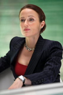 W rolę Catelyn Stark wcieliła się Jennifer Ehle - ostatecznie zrezygnowała ona z projektu z powodów rodzinnych