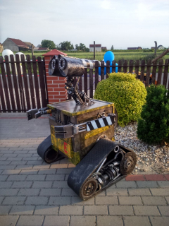 Sebastian Kucharski - popkulturowe rzeźby ze złomu