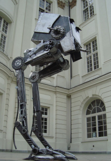 Sebastian Kucharski - popkulturowe rzeźby ze złomu