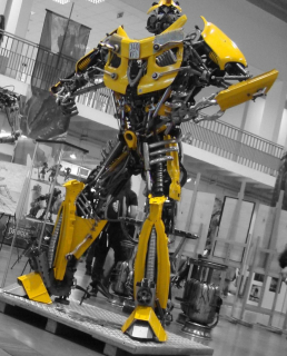 Sebastian Kucharski - popkulturowe rzeźby ze złomu