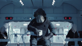 Raddus – postać z filmu Łotr 1 powróciła „duchem”. Statek Ruchu Oporu został nazwany jego imieniem. Nazwa w filmie nie pada, ale zostało to potwierdzone podczas prezentacji zabawek