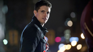 Robbie Amell – Flash