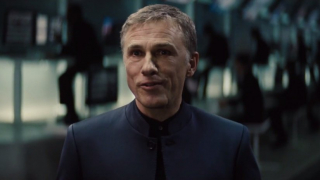Spectre - podobnie jak w przypadku Star Trek, tożsamość aktora była zbyt długo zaprzeczana. Sam tytuł filmu zdradza, że liderem organizacji był Ernest Blofeld