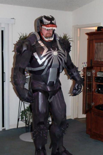 Iron Venom - Robert Abercrombie