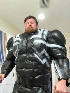 Iron Venom - Robert Abercrombie