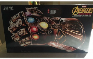 Avengers Wojna bez granic - Rękawica Nieskończoności