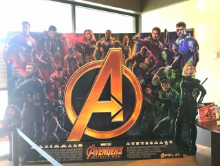 Avengers: Wojna bez granic - baner promocyjny