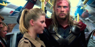 Jeden z najzabawniejszych momentów MCU - Thor musi podróżować londyńskim metrem ("Thor: Mroczny świat")