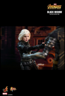 Czarna Wdowa - figurka Hot Toys