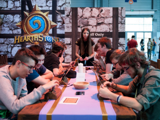Pyrkon 2018 - karczma Hearthstone