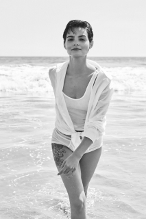 Brianna Hildebrand - sesja zdjęciowa Vanity Fair