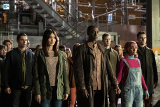 Humans - odcinek 1, sezon 3.