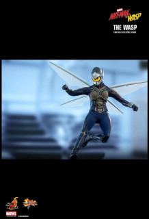 Wasp - zdjęcia figurki kolekcjonerskiej