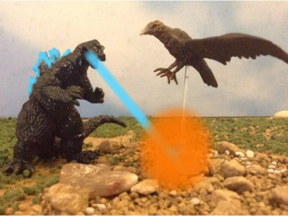 Wielki Kondor ("Ebirah - potwór z głębin", 1966) - przeciwnik Godzilli, gigantyczny ptak bez specjalnych mocy, pokonany za pomocą atomowego oddechu