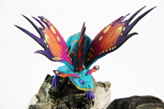 Rzeźby przedstawiające stworzenia z gry World of Warcraft