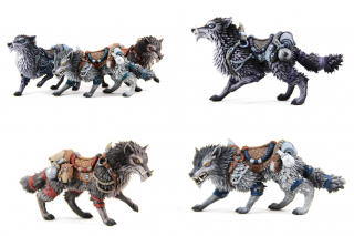 Rzeźby przedstawiające stworzenia z gry World of Warcraft