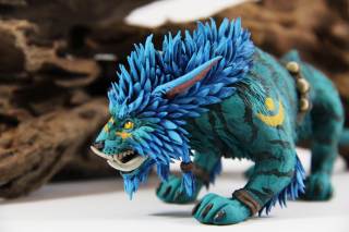 Rzeźby przedstawiające stworzenia z gry World of Warcraft