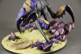 Rzeźby przedstawiające stworzenia z gry World of Warcraft