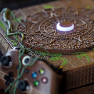 Konsola Xbox One X z gry Shadow of the Tomb Raider