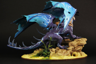 Rzeźby przedstawiające stworzenia z gry World of Warcraft