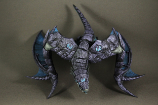 Rzeźby przedstawiające stworzenia z gry World of Warcraft