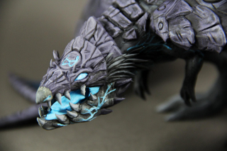 Rzeźby przedstawiające stworzenia z gry World of Warcraft