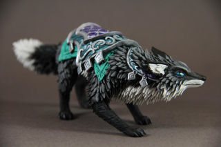 Rzeźby przedstawiające stworzenia z gry World of Warcraft