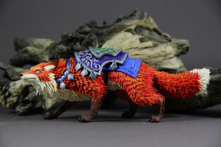 Rzeźby przedstawiające stworzenia z gry World of Warcraft