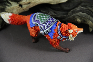 Rzeźby przedstawiające stworzenia z gry World of Warcraft