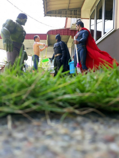 Życie codzienne z superbohaterami - zdjęcie