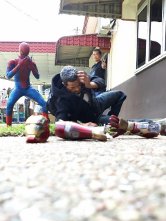 Życie codzienne z superbohaterami - zdjęcie