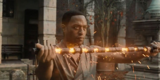 Staff of the Living Tribunal - kolejny z artefaktów używanych przez Karla Mordo; potrafi odbijać moc innych magicznych broni; choć nie ma komiksowego odpowiednika, sam Living Tribunal w nich istnieje - to prawdopodobnie druga z najpotężniejszych postaci w całym uniwersum