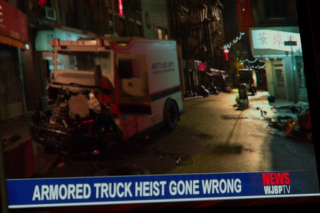 Danny i Colleen oglądają wiadomości na kanale WJBP-TV - w komiksach jest on obecny od ponad 20 lat i pojawiał się w historiach o Avengers, Thunderbolts czy X-Men