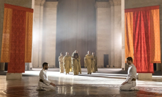 W komiksach Davos nie pojedynkował się z Dannym o możliwość zmierzenia się z Shou-Lao; walczył za to z jego ojciem, Wendellem