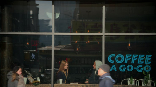 Danny i Mary spotykają się w kawiarni, na której szybie widnieje napis "Coffee A Go-Go"; nazwa ta pojawia się w komiksach Marvela od 1964 roku (głównie w historiach o X-Men), przy czym sama kawiarnia była osadzona w Greenwich Village, nie zaś w Chinatown