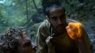 W 2. sezonie Davos wchodzi w posiadanie mocy Iron Fista - w komiksach nie był w stanie tego zrobić; gdy pojawiał się jednak w nich jako złoczyńca Steel Serpent korzystał z innych mistycznych mocy