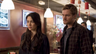 Danny i Colleen walczą w restauracji o nazwie Srebrny Lotos - taka sama pojawiła się już w komiksie "Uncanny X-Men: First Class #4", gdy z przestępcami zmierzyli się w niej Jean Grey, Storm, Colleen Wing i Misty Knight