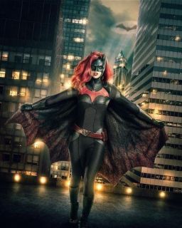 Batwoman - Ruby Rose w kostiumie