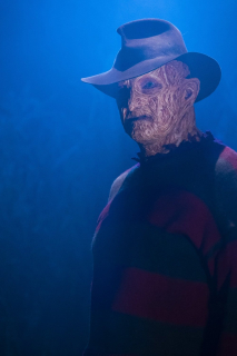 Robert Englund jako Freddy Krueger w serialu Goldbergowie - zdjęcie