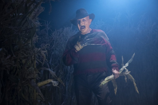Robert Englund jako Freddy Krueger w serialu Goldbergowie - zdjęcie