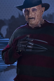 Robert Englund jako Freddy Krueger w serialu Goldbergowie - zdjęcie
