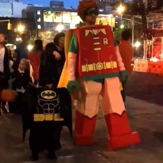 Justin Timberlake, Jessica Biel i ich syn jako postacie z LEGO Batman: Film