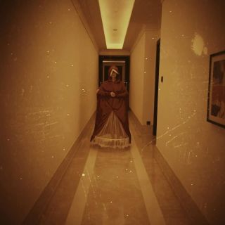 Lindsay Lohan jako postać z serialu "Opowieść podręcznej"