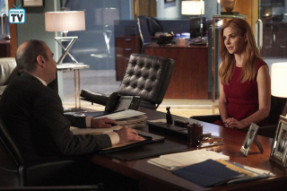 W garniturach - sezon 8, odcinek 11