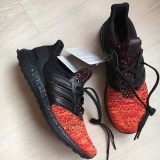 Ród Targaryen - but Adidas z serialu Gra o tron