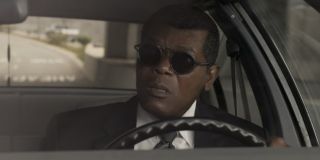 Na postawie obu zwiastunów możemy wnioskować, że zanim dojdzie do pojedynku Carol i staruszki w kolei miejskiej, najpierw Danvers będzie gonić za przynajmniej jednym ze Skrulli, z kolei za nią zaś podąży młody Nick Fury