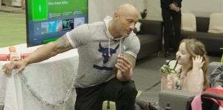 Hobbs and Shaw - dzieci z fundacji Make-A-Wish na planie