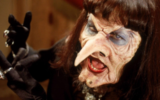 Wiedźmy - Anjelica Huston jako Wielka czarownica